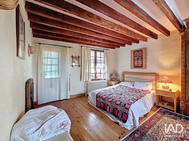 Maison - 200 m² - 6 pièces