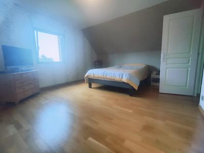 Maison - 180 m² - 6 pièces