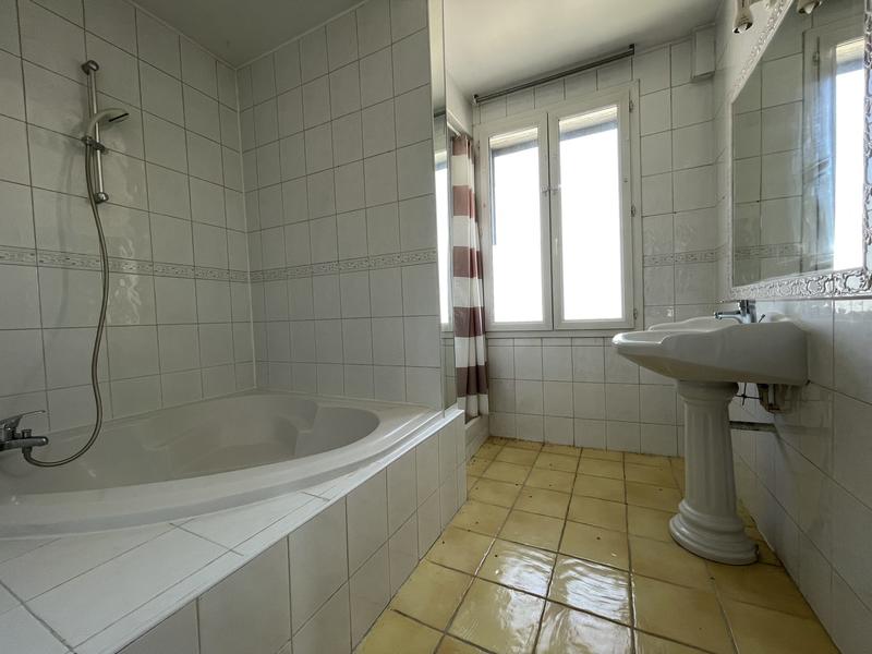 Appartement - 105 m² - 6 pièces