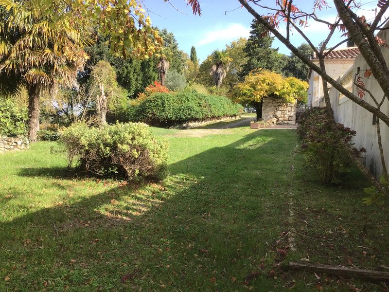 Maison ancienne - 203 m² - 7 pièces