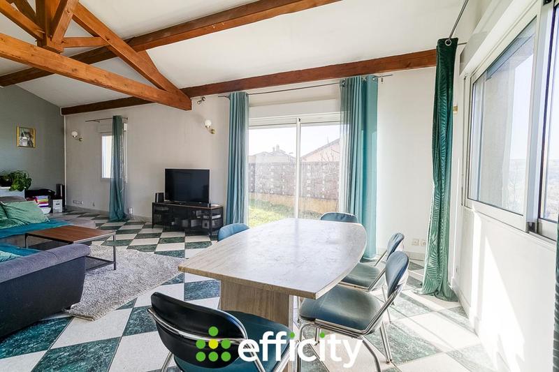 Maison - 140 m² - 5 pièces
