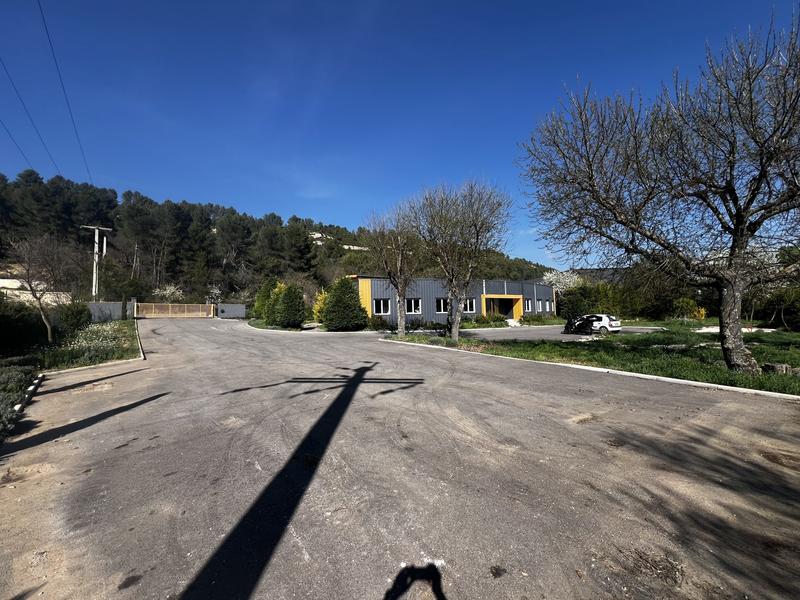 Local commercial - 420 m²