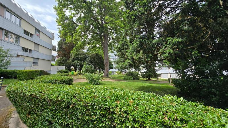 Appartement - 104 m² - 4 pièces