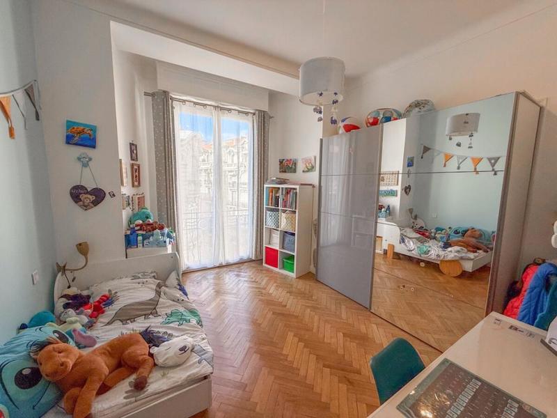 Appartement - 102 m² - 4 pièces