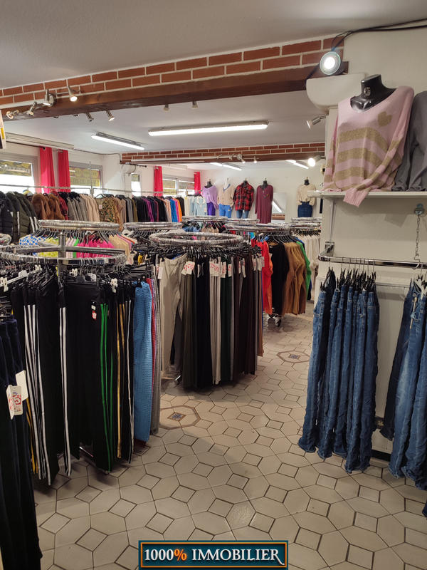 Local commercial - 142 m²