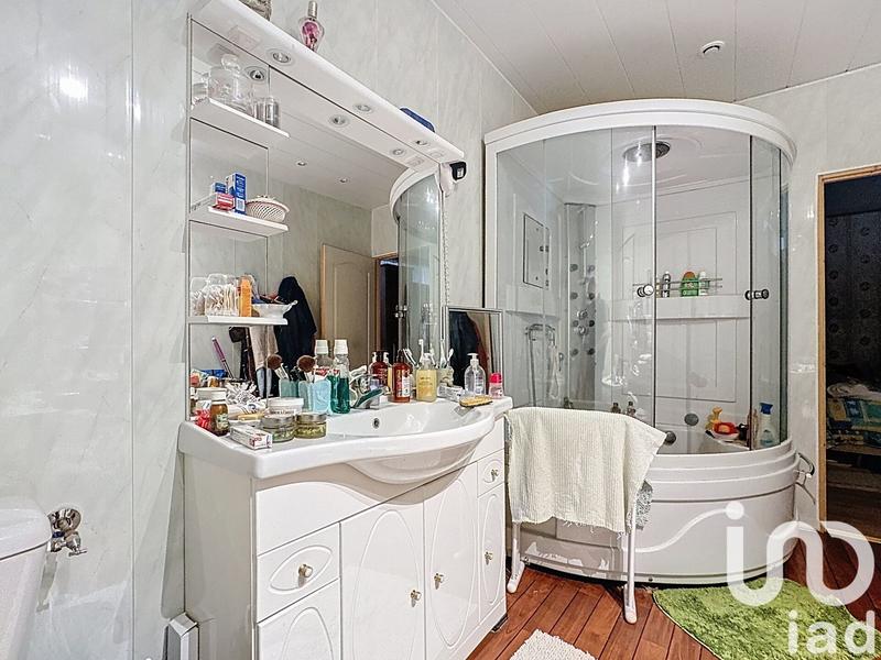 Maison - 232 m² - 7 pièces