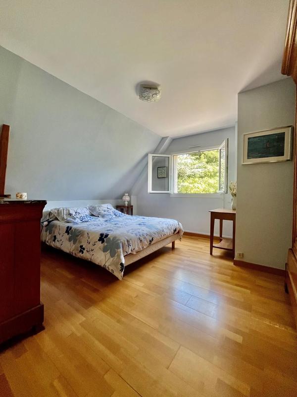 Maison - 140 m² - 7 pièces