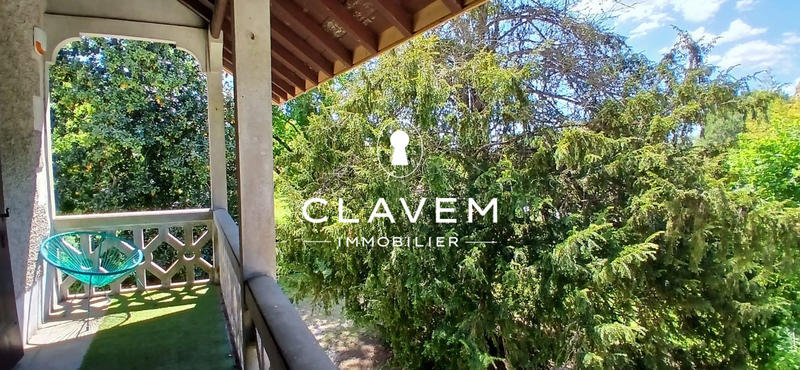 Maison - 350 m² - 15 pièces