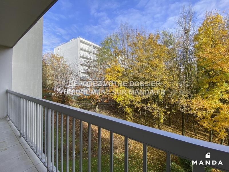 Chambre - 10 m² - 6 pièces