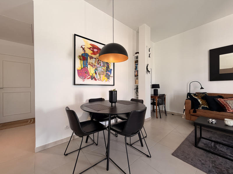 Appartement - 64 m² - 2 pièces