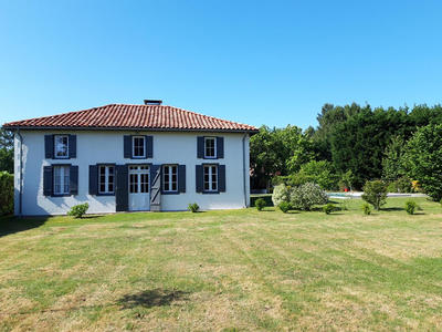 Maison - 175 m² - 7 pièces
