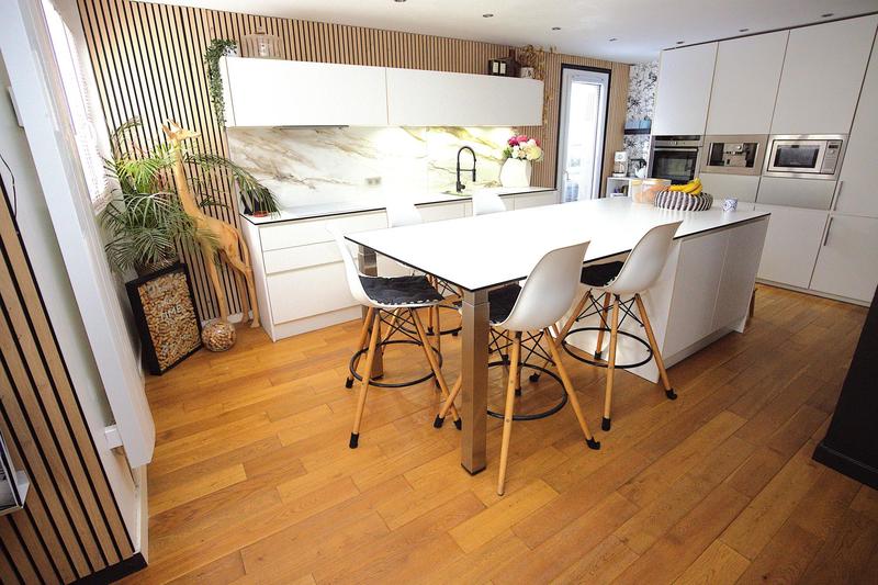 Maison - 200 m² - 8 pièces