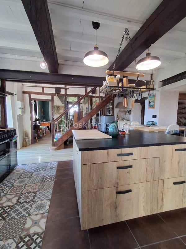 Maison ancienne - 222 m² - 7 pièces