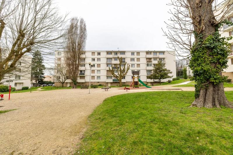 Appartement - 70 m² - 4 pièces