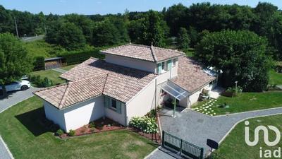 Maison - 170 m² - 7 pièces