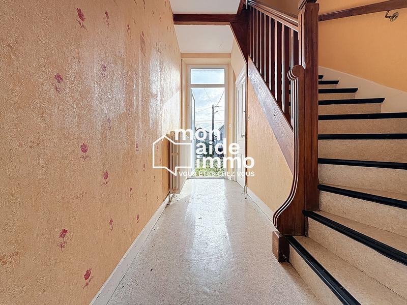 Maison - 240 m² - 9 pièces