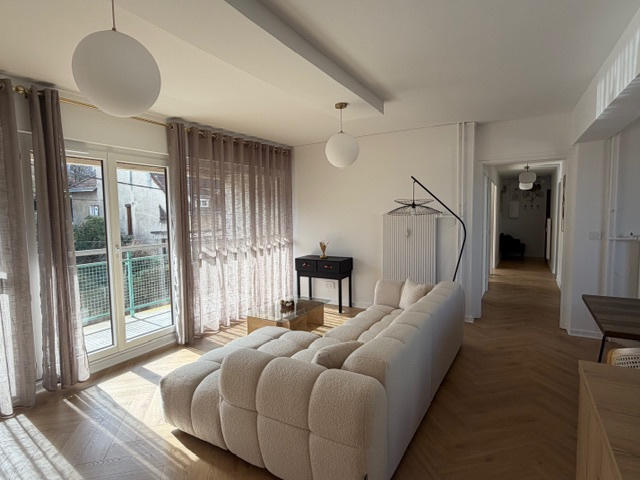 Appartement - 90 m² - 4 pièces