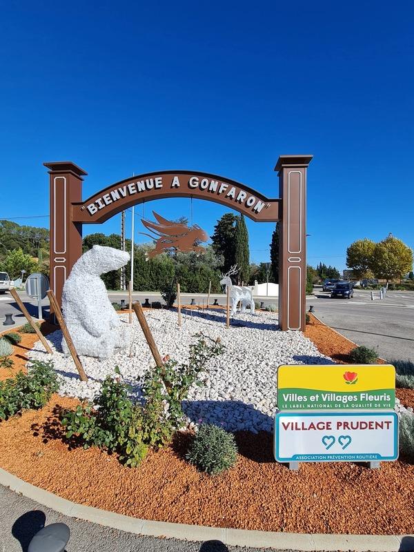 Entrepôt - 366 m² - 1 pièce