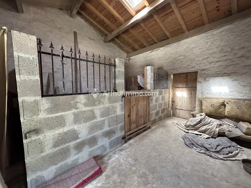 Maison - 328 m² - 10 pièces