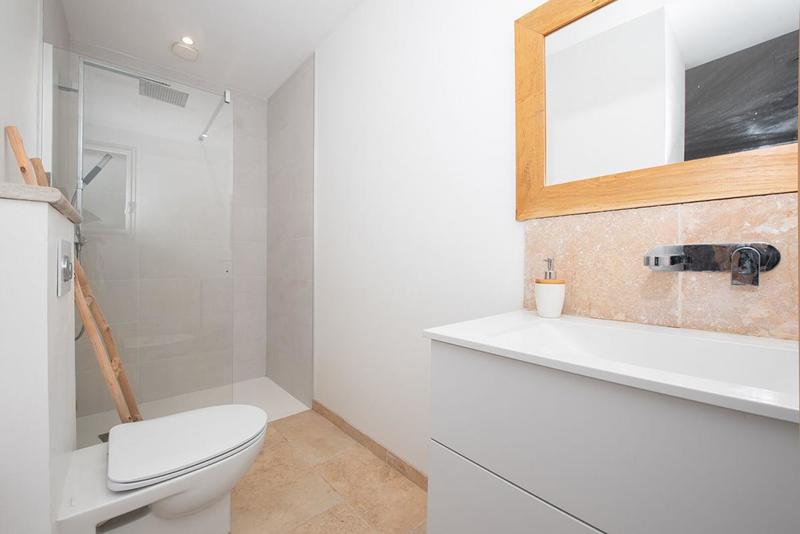 Villa - 250 m² - 8 pièces