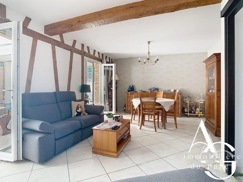 Maison - 137 m² - 6 pièces