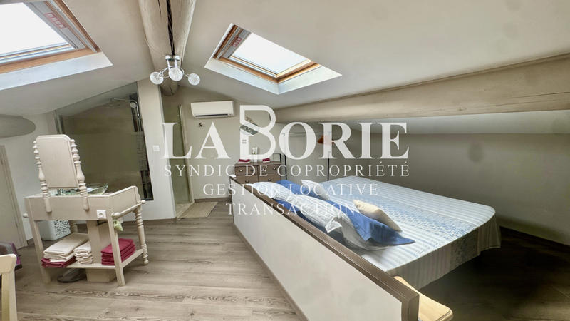 Maison - 250 m² - 5 pièces