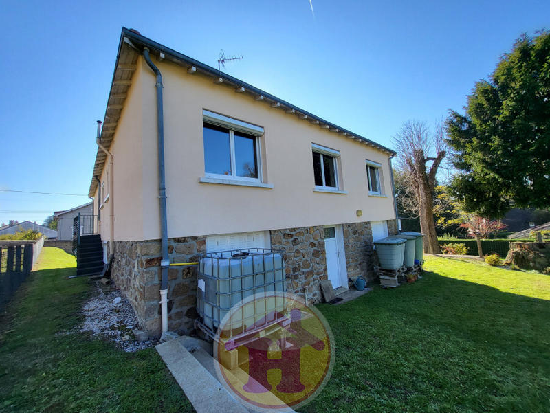 Maison - 99 m² - 5 pièces