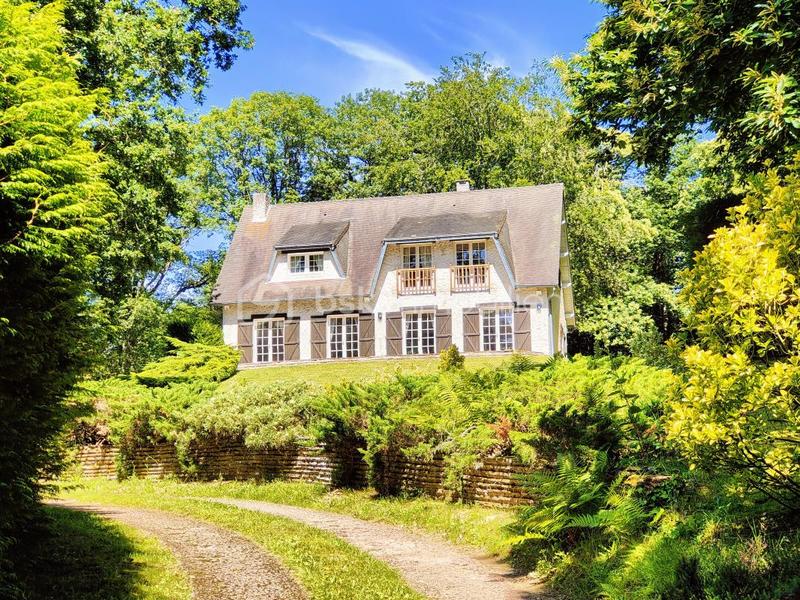 Maison - 171 m² - 7 pièces