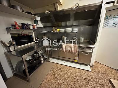 Local commercial - 257 m² - 5 pièces