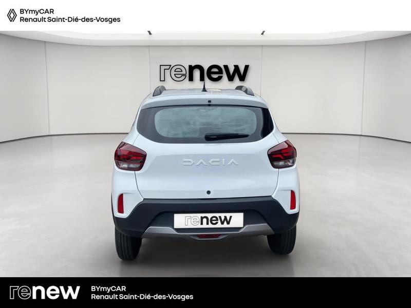 Dacia Spring Essential -23b