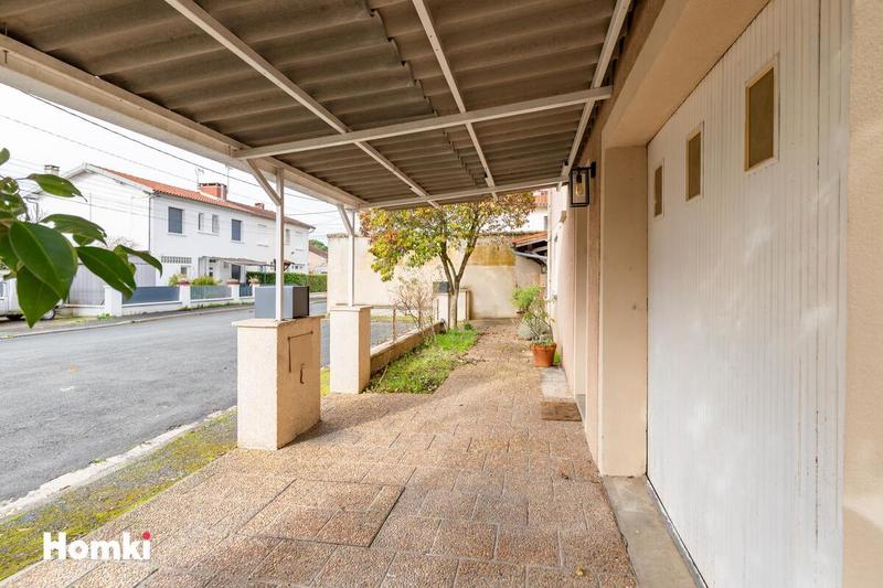 Maison - 210 m² - 7 pièces