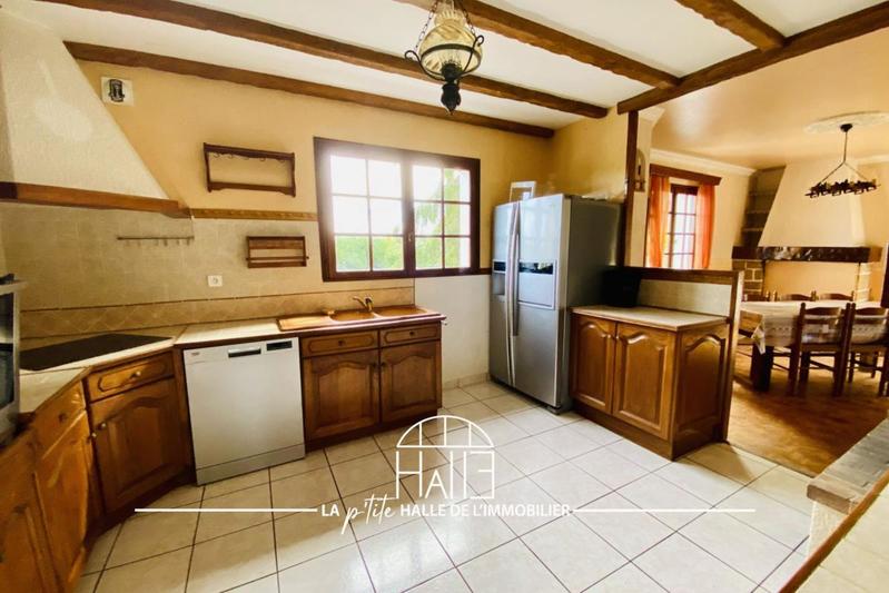 Maison - 227 m² - 9 pièces