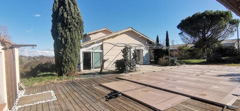 Maison - 140 m² - 6 pièces