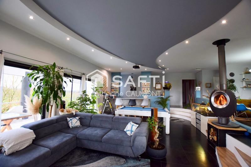 Maison - 212 m² - 8 pièces