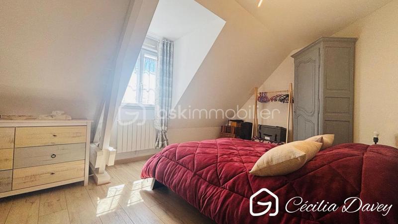 Villa - 225 m² - 8 pièces