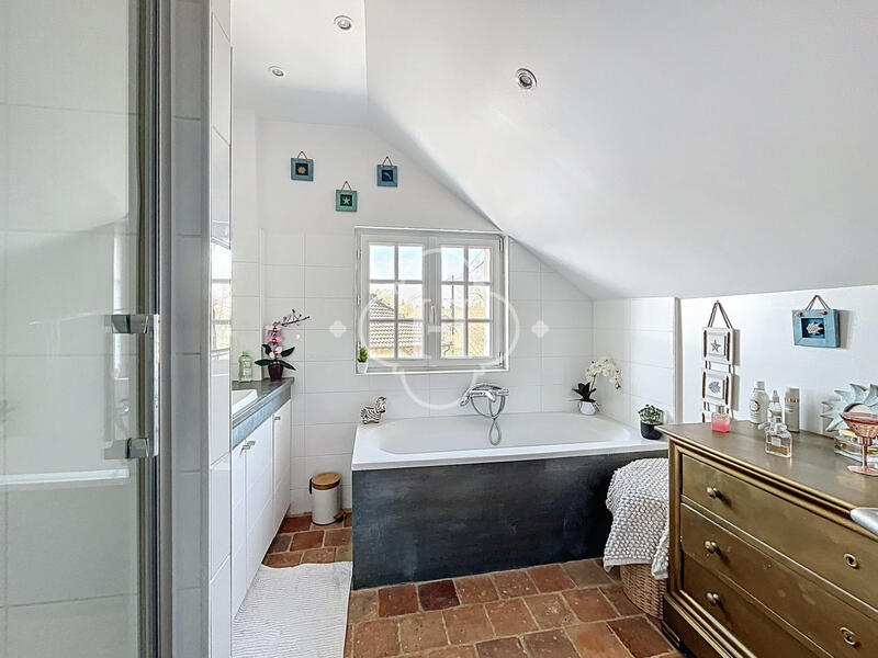 Maison ancienne - 140 m² - 7 pièces