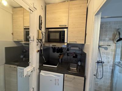 Studio - 11 m² - 1 pièce