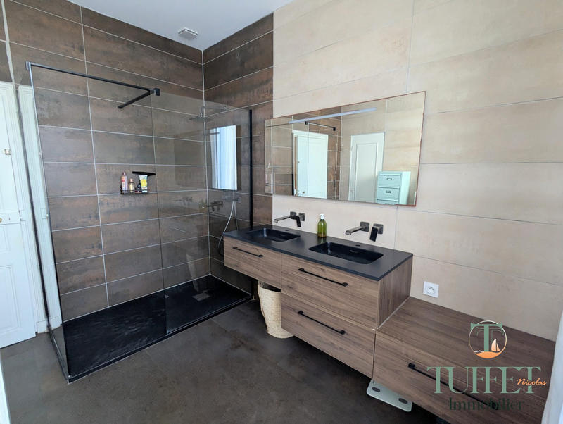 Maison ancienne - 200 m² - 5 pièces