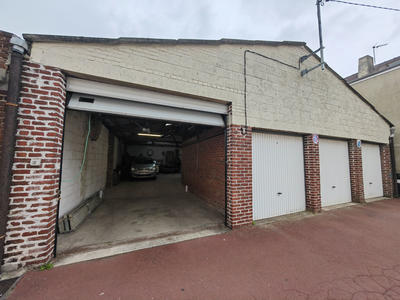 Parking / Garage - 222 m²