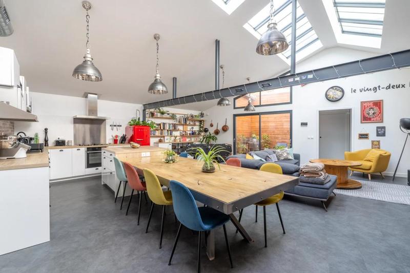 Maison - 166 m² - 6 pièces