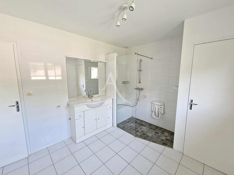 Maison - 102 m² - 4 pièces