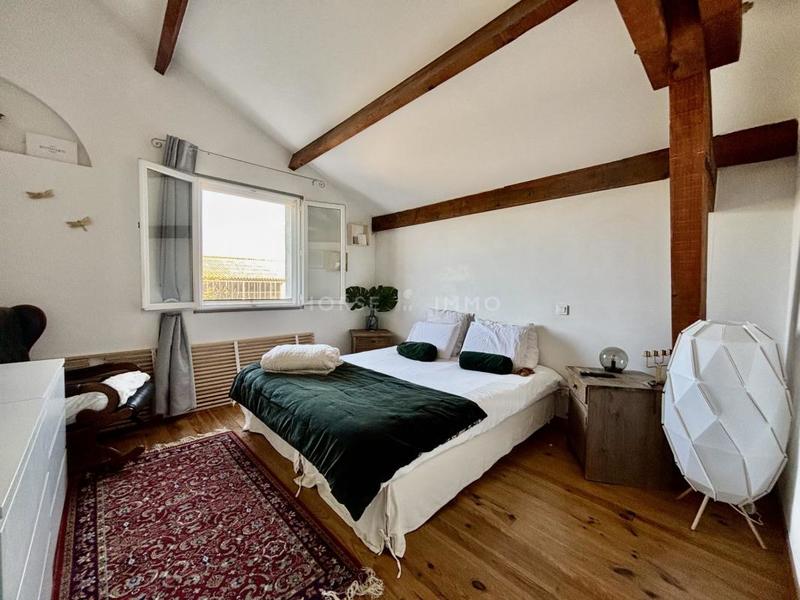 Mas - 453 m² - 20 pièces