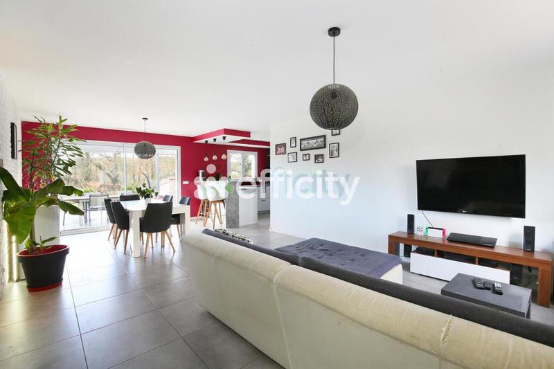 Maison - 94 m² - 4 pièces