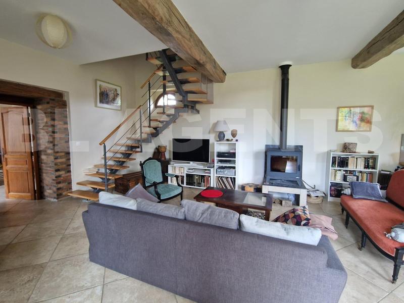 Propriété - 342 m² - 12 pièces