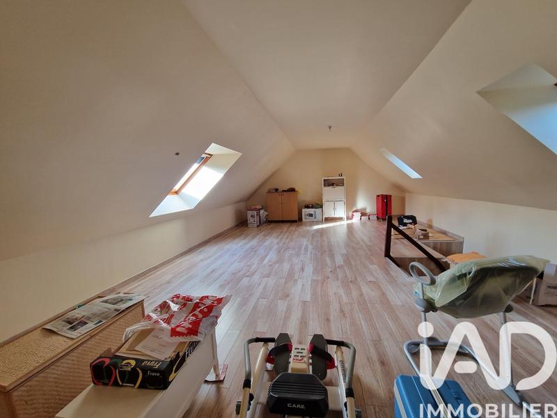 Maison - 389 m² - 9 pièces