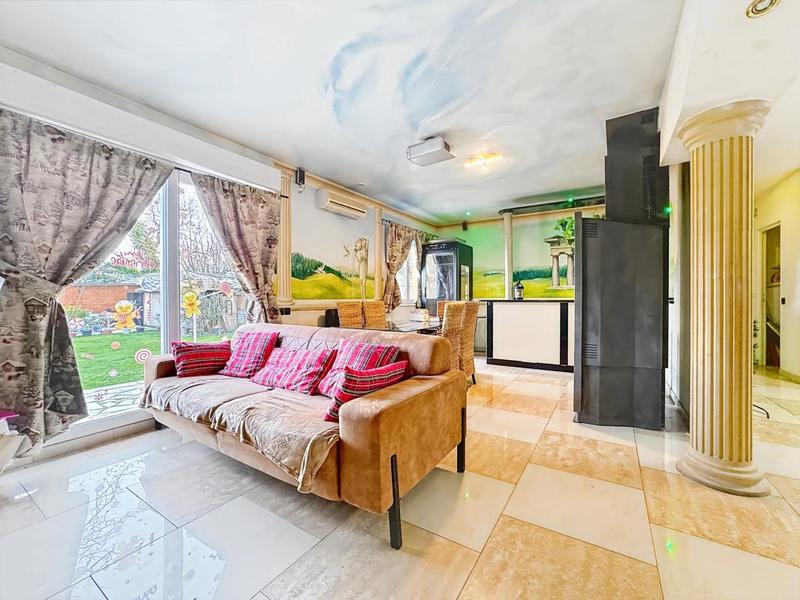 Maison - 170 m² - 6 pièces