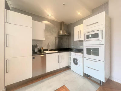 Appartement - 61 m² - 2 pièces