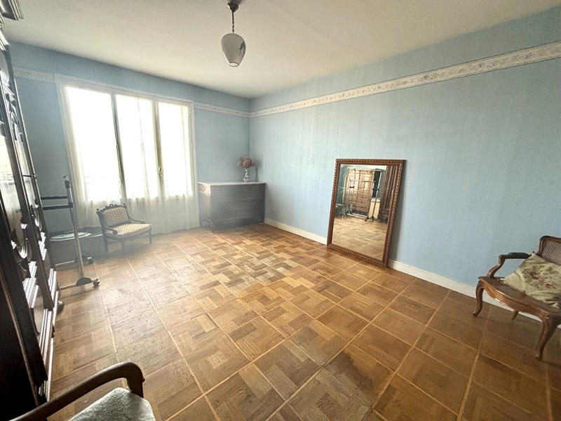 Appartement - 153 m² - 6 pièces