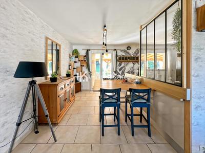 Maison - 105 m² - 4 pièces