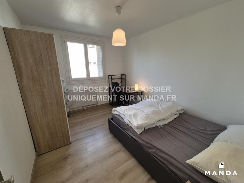 Chambre - 10 m² - 4 pièces